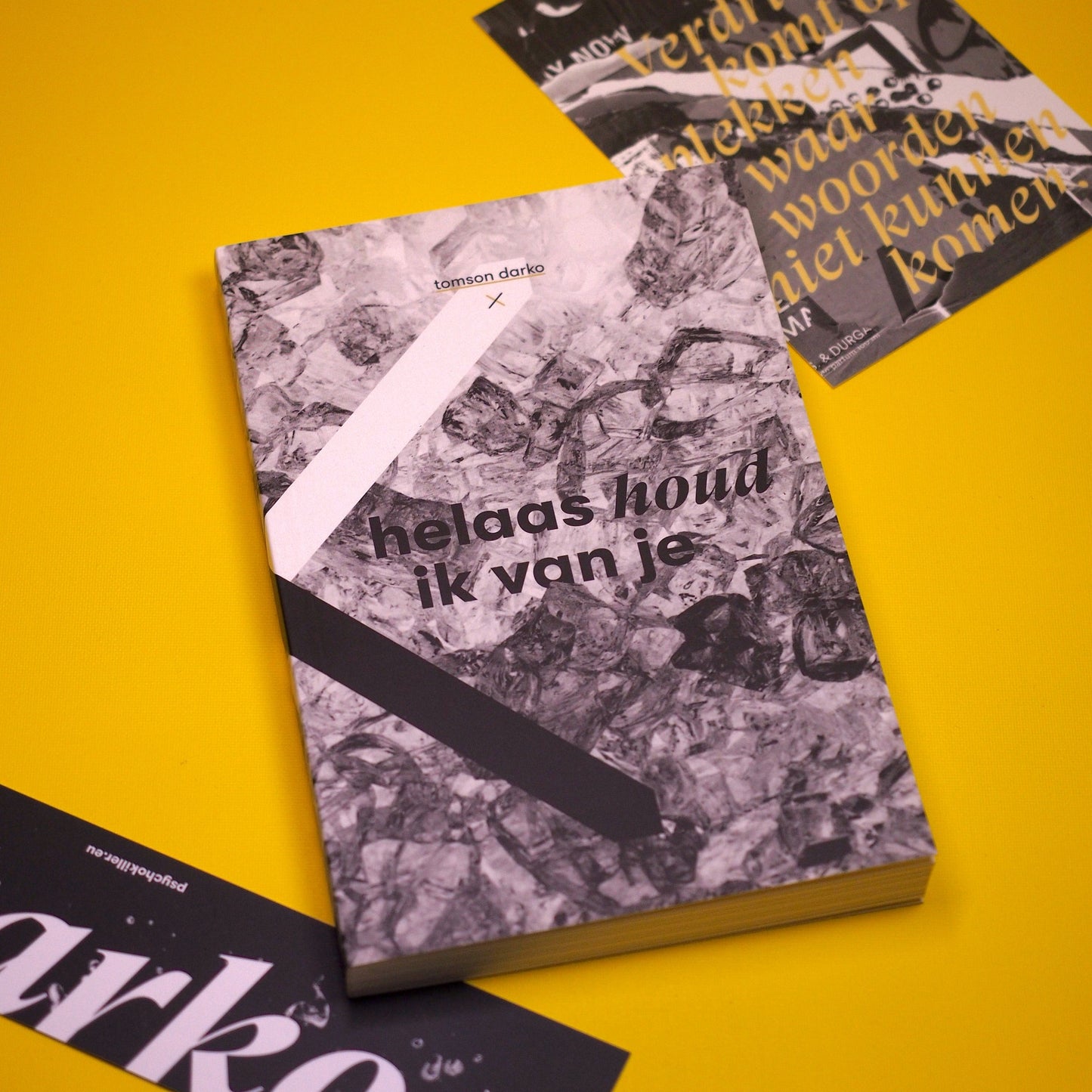 Boek - Helaas houd ik van je